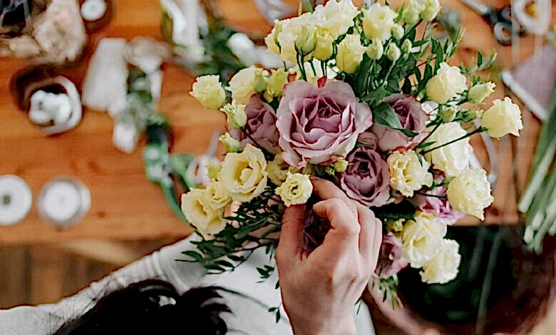 buket ve vazo çiçek seçimi